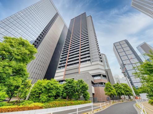 3LDK apartment in Shinjuku Ward, Tokyo - Photo 1