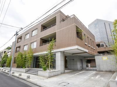 3LDK apartment in Shinagawa Ward, Tokyo - Photo 1
