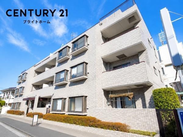 3LDK apartment in Minami Ward, Yokohama, Kanagawa - Photo 1