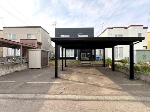 5LDK house in Kitahiroshima, Hokkaido - Photo 1