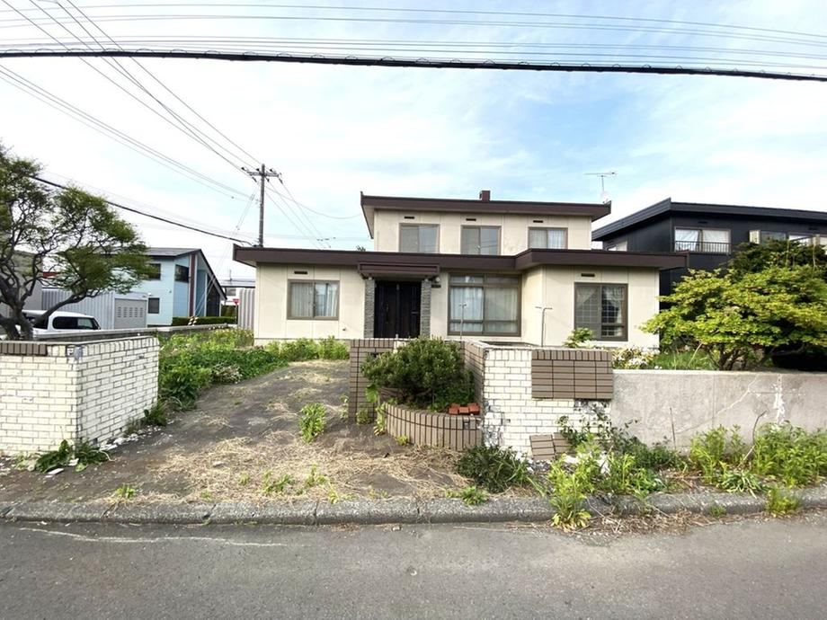 5LDK house in Eniwa, Hokkaido - Photo 1