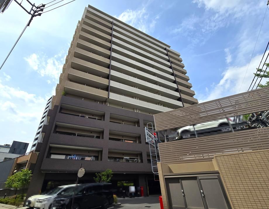 3LDK apartment in Naka Ward, Nagoya, Aichi - Photo 1