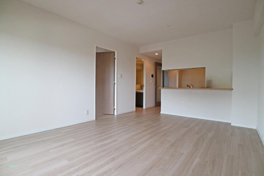 3LDK apartment in Tempaku Ward, Nagoya, Aichi - Photo 1