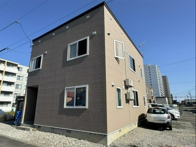 6LDK house in Ebetsu, Hokkaido - Photo 1