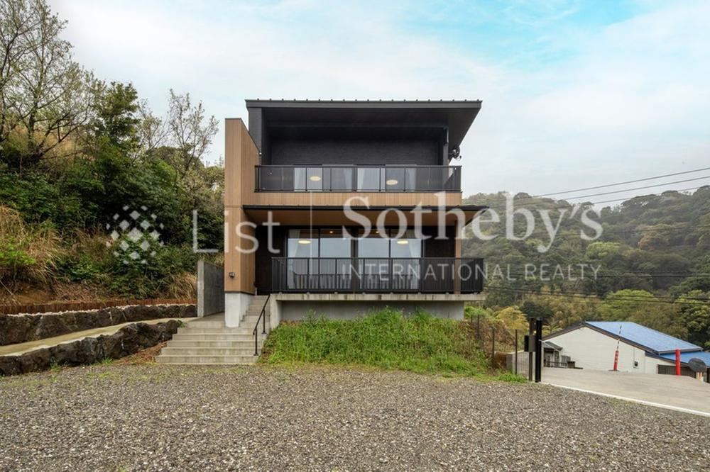 4LDK+S house in Atami, Shizuoka - Photo 1
