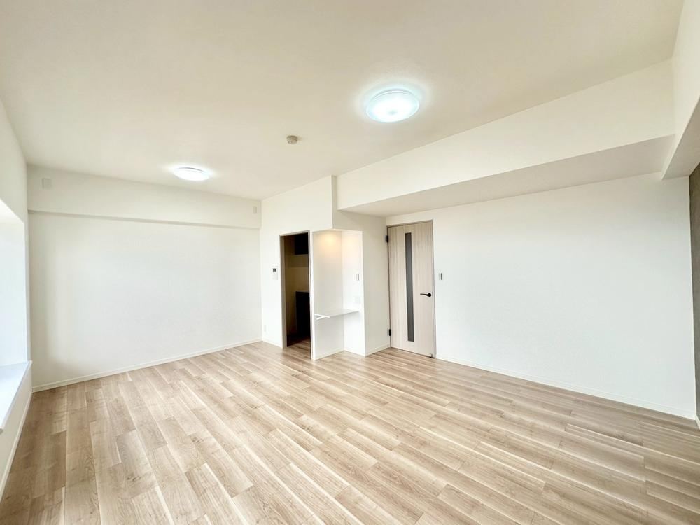 4LDK apartment in Nishi Ward, Hiroshima - Photo 1