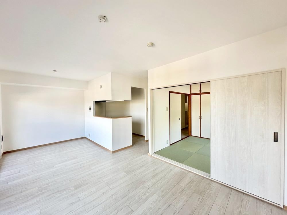 3LDK apartment in Nishi Ward, Hiroshima - Photo 1
