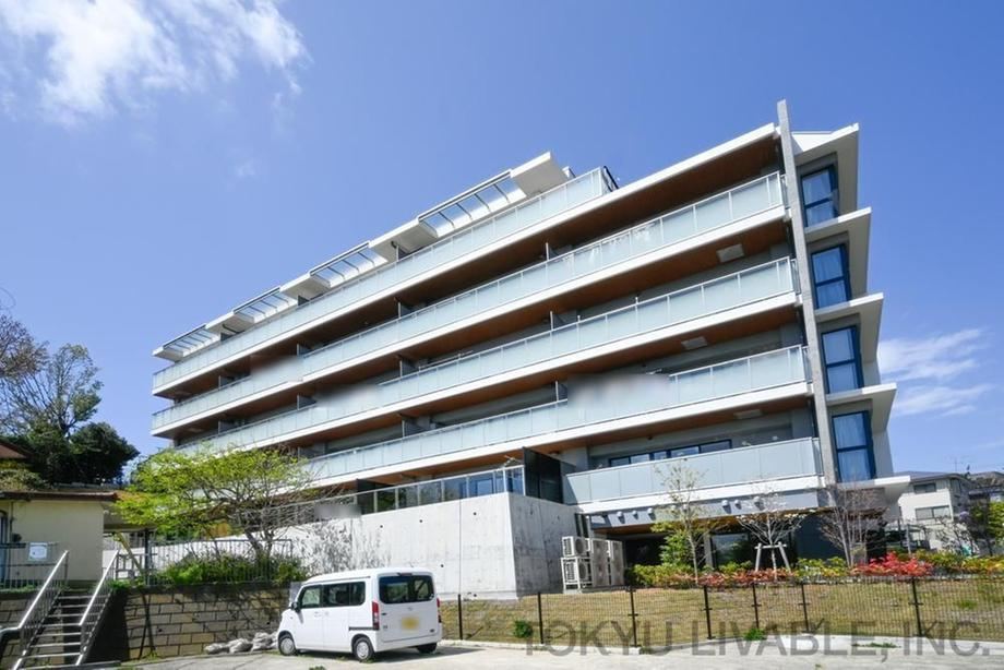 3LDK apartment in Totsuka Ward, Yokohama, Kanagawa - Photo 1