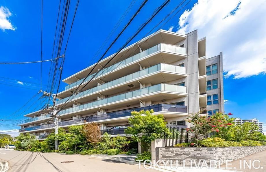 2LDK apartment in Asaka, Saitama - Photo 1