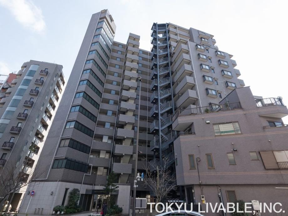 2LDK apartment in Kita Ward, Tokyo - Photo 1