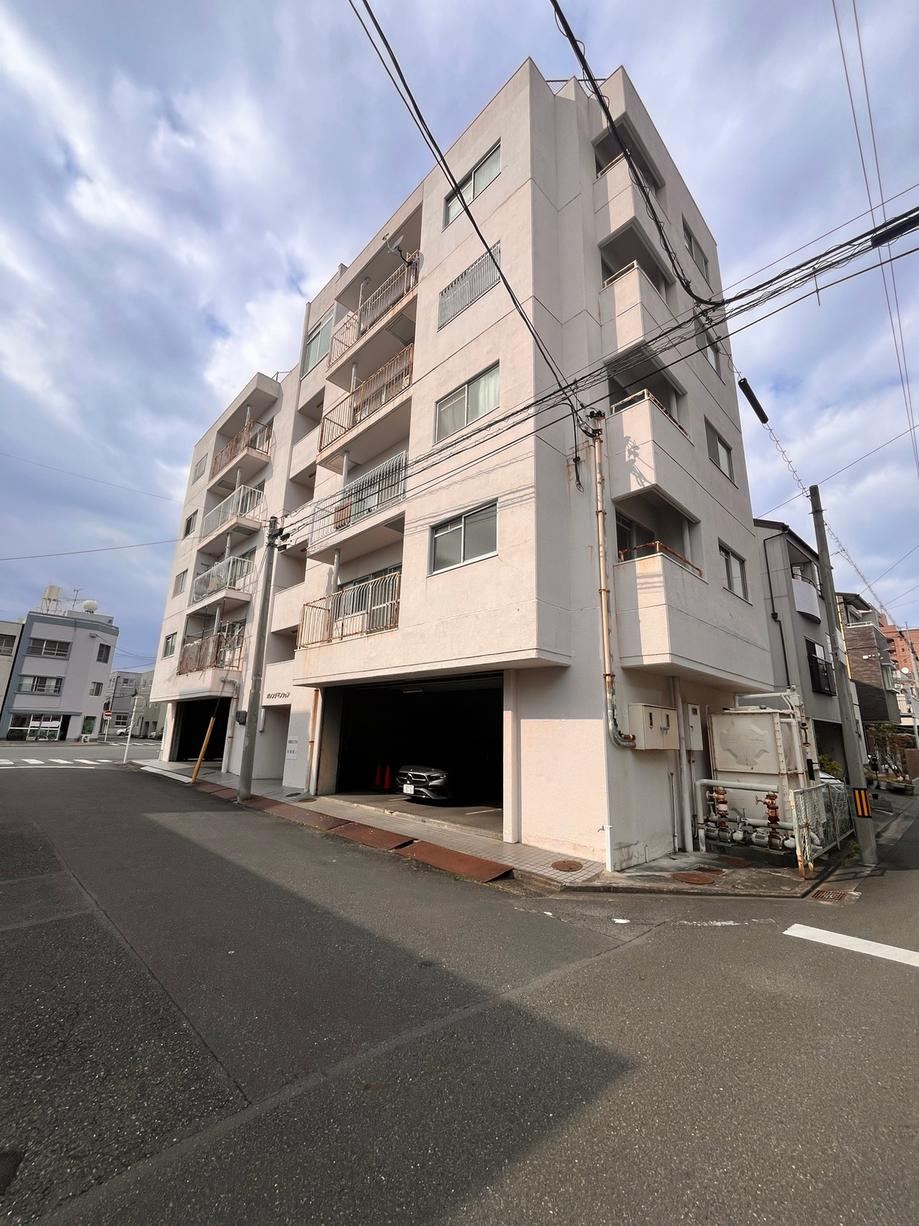 3LDK apartment in Aoi Ward, Shizuoka - Photo 1