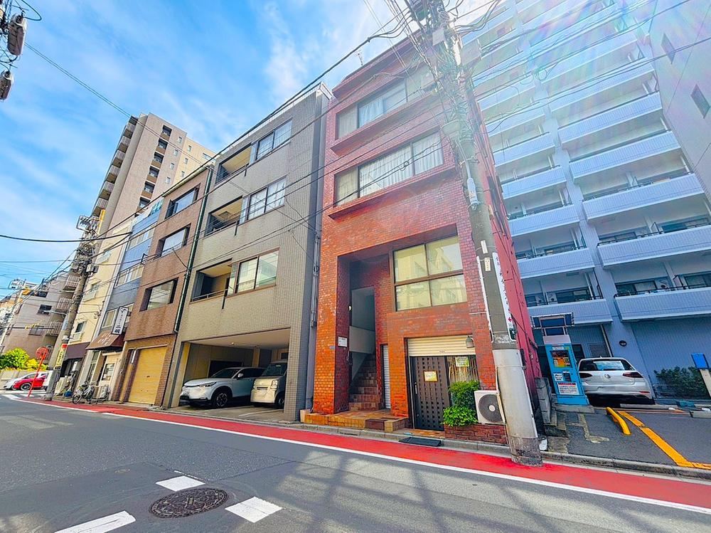 5LDK house in Taito Ward, Tokyo - Photo 1