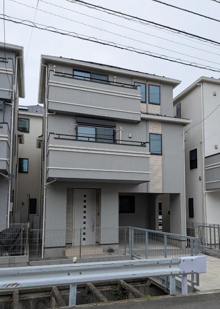 4LDK house in Tama Ward, Kawasaki, Kanagawa - Photo 1