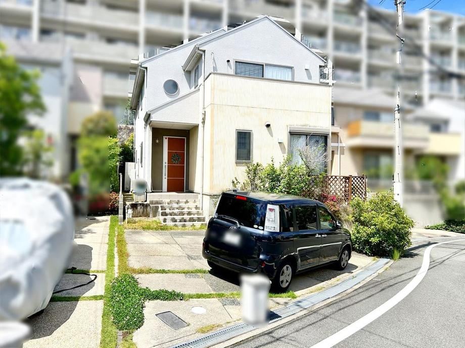 4LDK house in Ikeda, Osaka - Photo 1