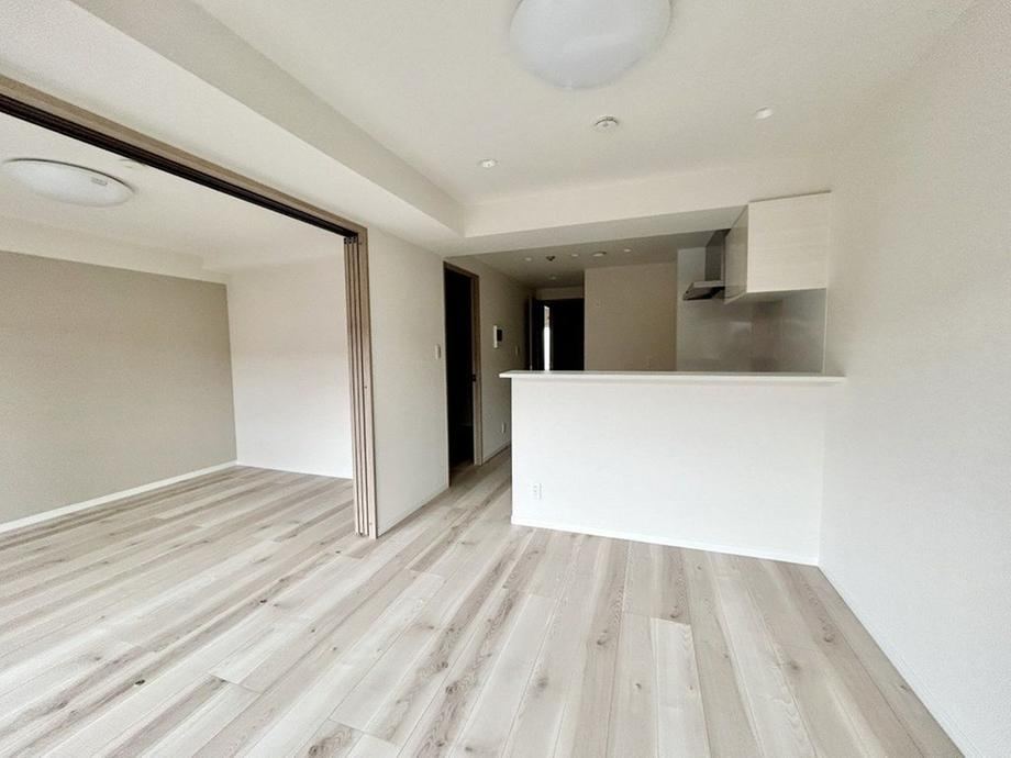2LDK+S apartment in Isogo Ward, Yokohama, Kanagawa - Photo 1