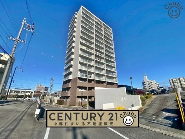 3LDK apartment in Toyota, Aichi - Photo 1