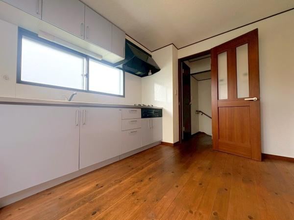 4DK house in Setagaya Ward, Tokyo - Photo 1