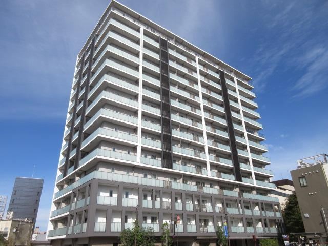 2LDK apartment in Kanazawa, Ishikawa - Photo 1