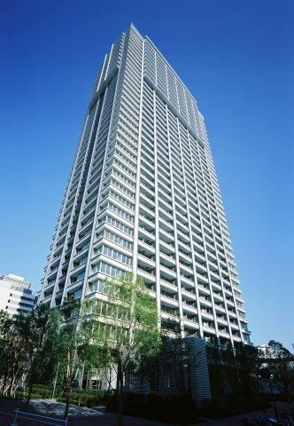 2LDK apartment in Minato Ward, Tokyo - Photo 1