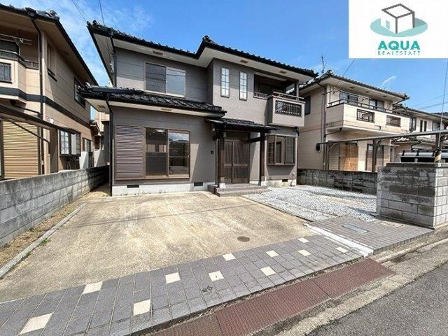 4LDK house in Takamatsu, Kagawa - Photo 1