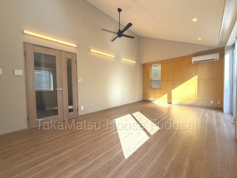 2LDK house in Toshima Ward, Tokyo - Photo 1