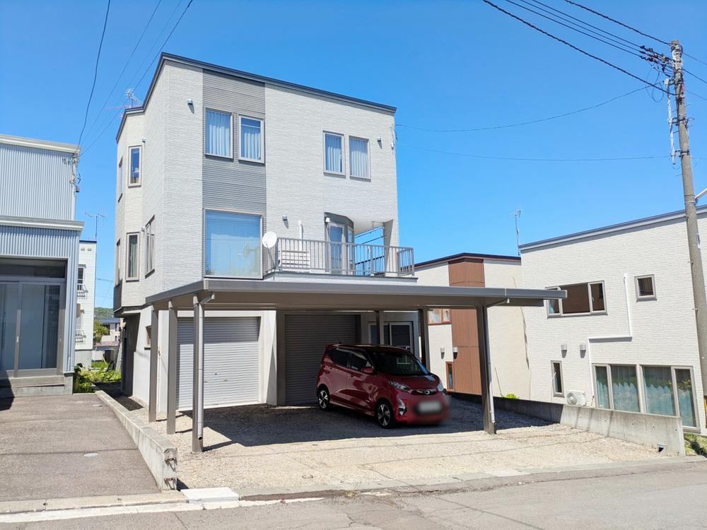 5LDK house in Otaru, Hokkaido - Photo 1