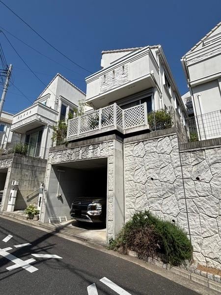 4LDK house in Kanagawa Ward, Yokohama, Kanagawa - Photo 1