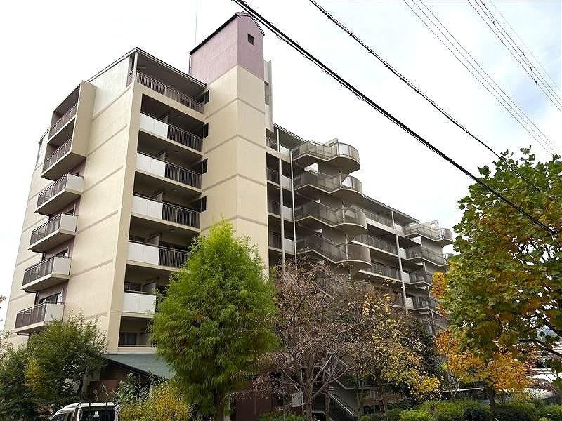 3LDK apartment in Kawanishi, Hyogo - Photo 1