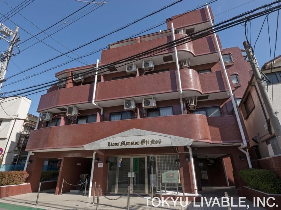 1LDK+S apartment in Kita Ward, Tokyo - Photo 1
