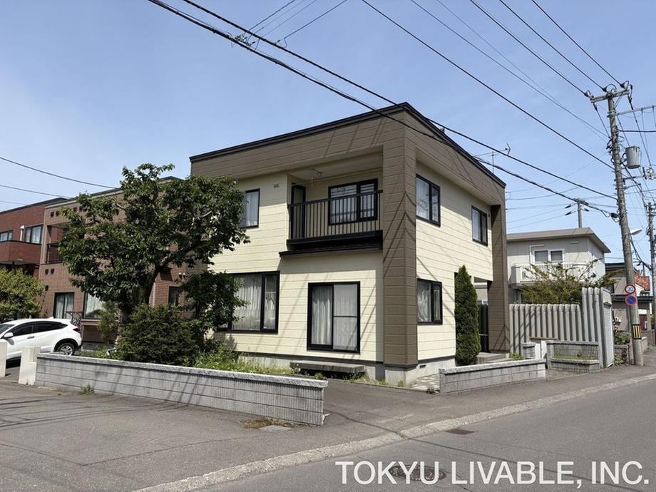 4LDK house in Minami Ward, Sapporo, Hokkaido - Photo 1