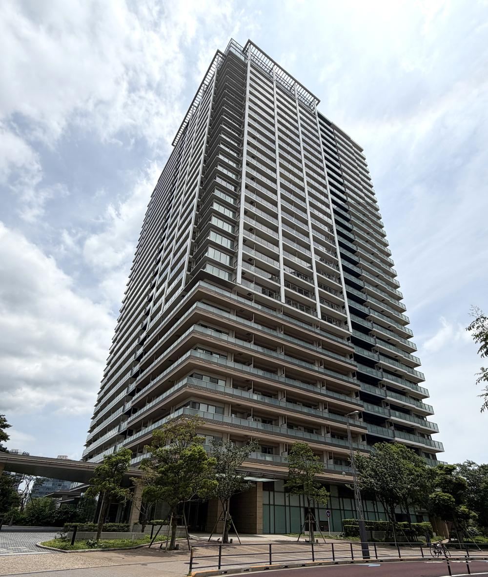 2LDK apartment in Koto Ward, Tokyo - Photo 1