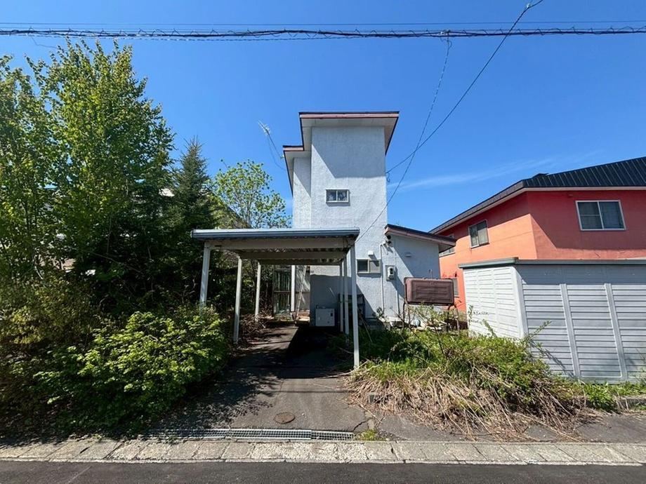 4LDK house in Asahikawa, Hokkaido - Photo 1