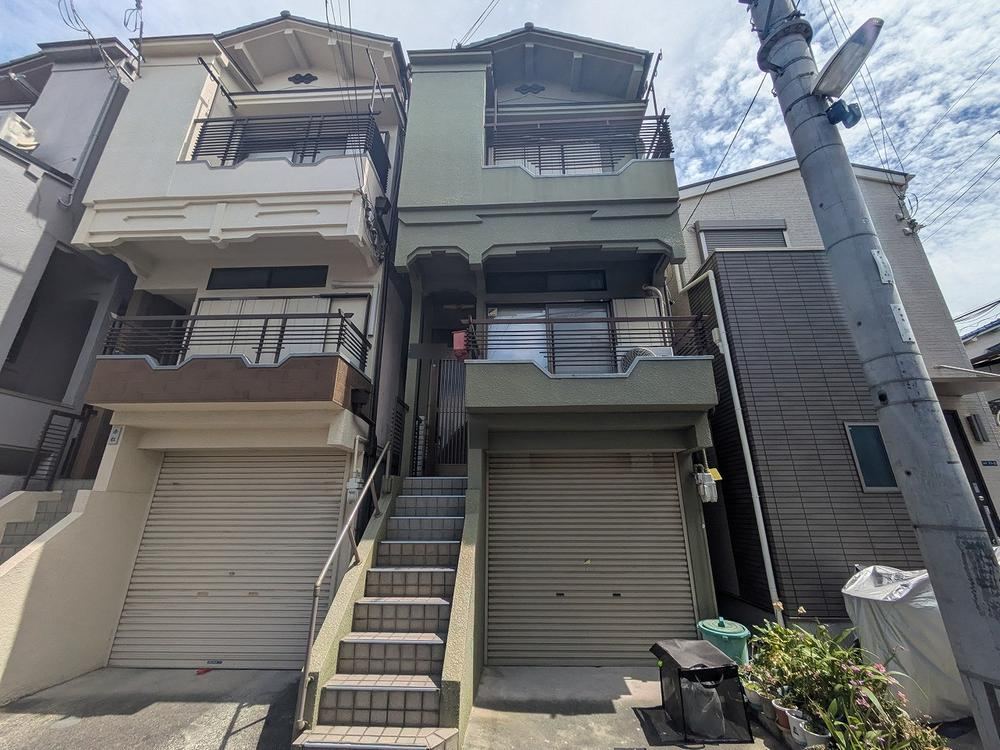 4LDK+S house in Kadoma, Osaka - Photo 1