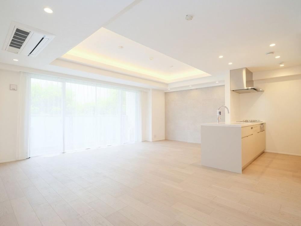 2LDK apartment in Shibuya Ward, Tokyo - Photo 1