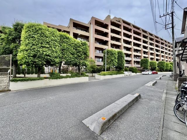 3LDK+S apartment in Koshigaya, Saitama - Photo 1