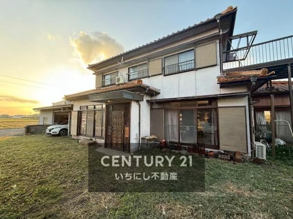 4LDK house in Ichinomiya, Aichi - Photo 1