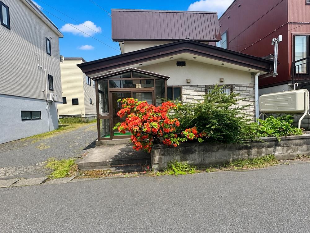 4LDK house in Otaru, Hokkaido - Photo 1