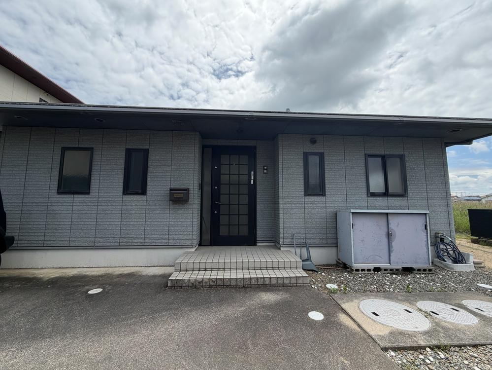 2LDK house in Sumoto, Hyogo - Photo 1