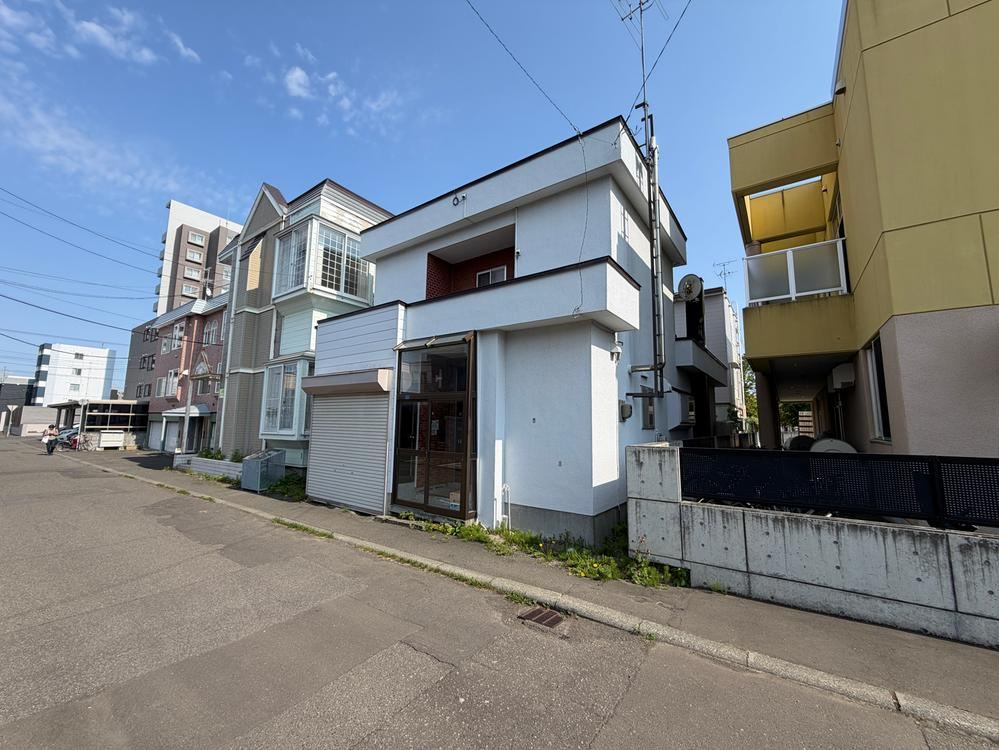 145 m² land in Higashi Ward, Sapporo, Hokkaido - Photo 1