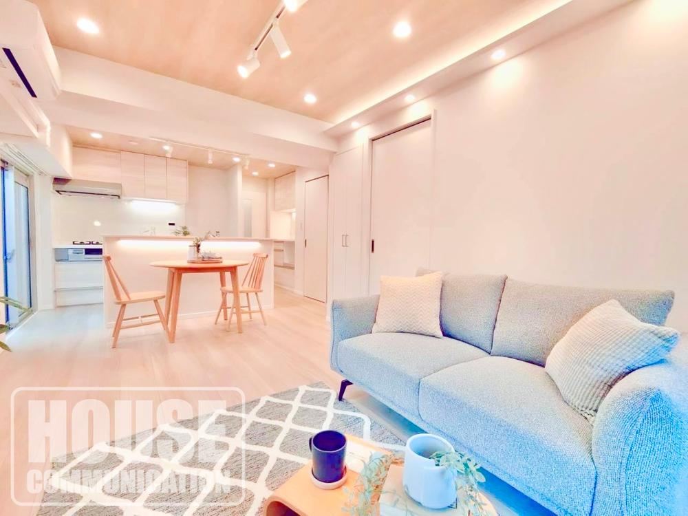 2LDK apartment in Toshima Ward, Tokyo - Photo 1
