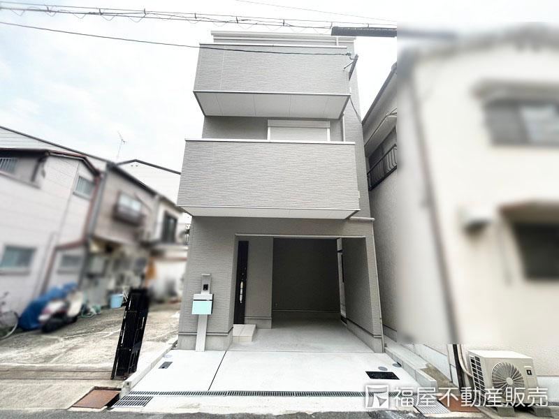 4LDK house in Konohana Ward, Osaka - Photo 1