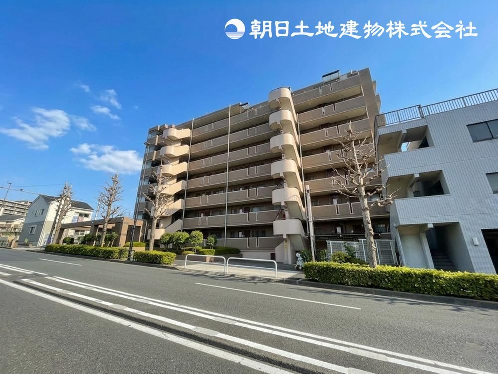 3LDK apartment in Machida, Tokyo - Photo 1