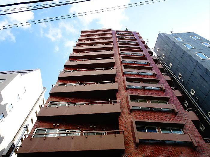 1LDK apartment in Shibuya Ward, Tokyo - Photo 1