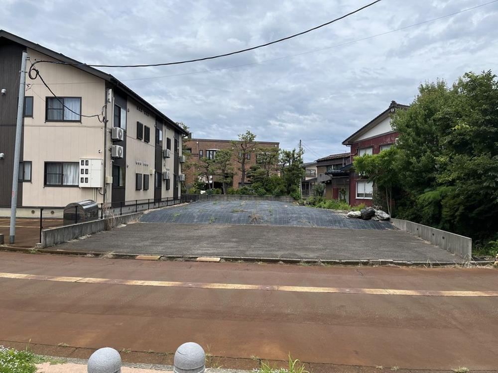 295 m² land in Nagaoka, Niigata - Photo 1