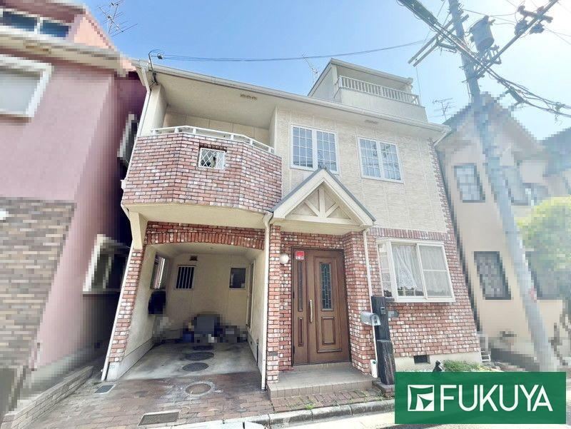 4LDK house in Matsubara, Osaka - Photo 1