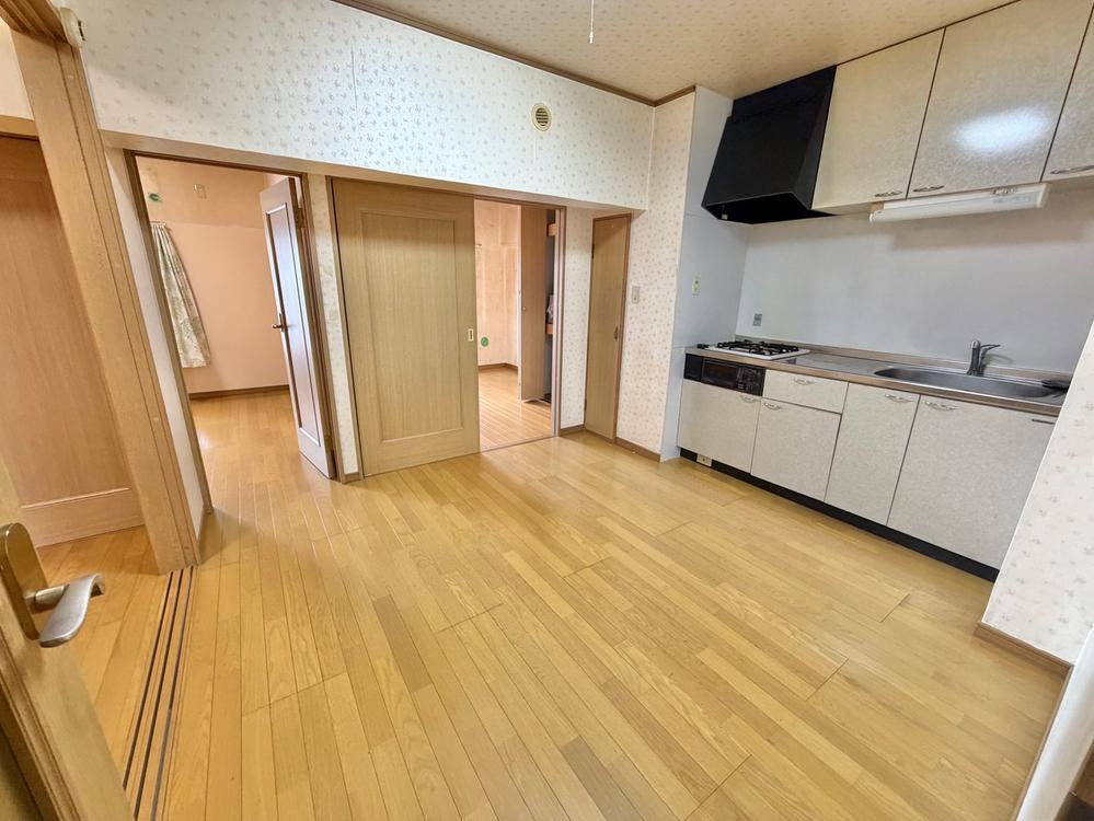 4DK apartment in Fushimi Ward, Kyoto - Photo 1