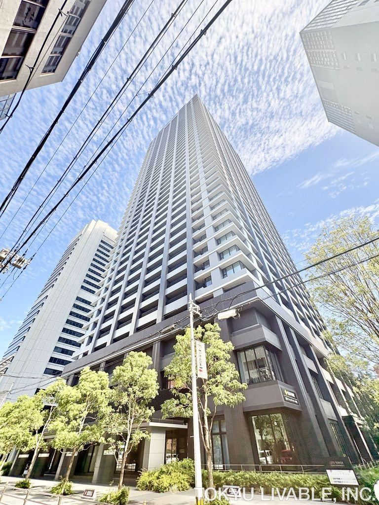 3LDK apartment in Chuo Ward, Osaka - Photo 1