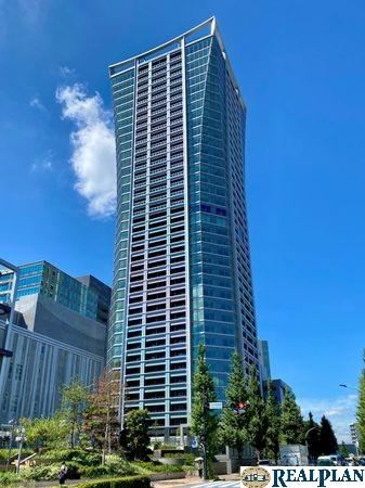 3LDK apartment in Shibuya Ward, Tokyo - Photo 1