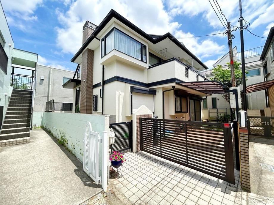 4LDK house in Suginami Ward, Tokyo - Photo 1