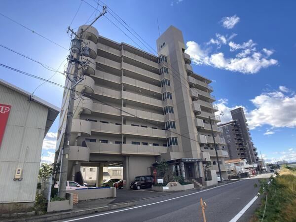 3LDK apartment in Owariasahi, Aichi - Photo 1